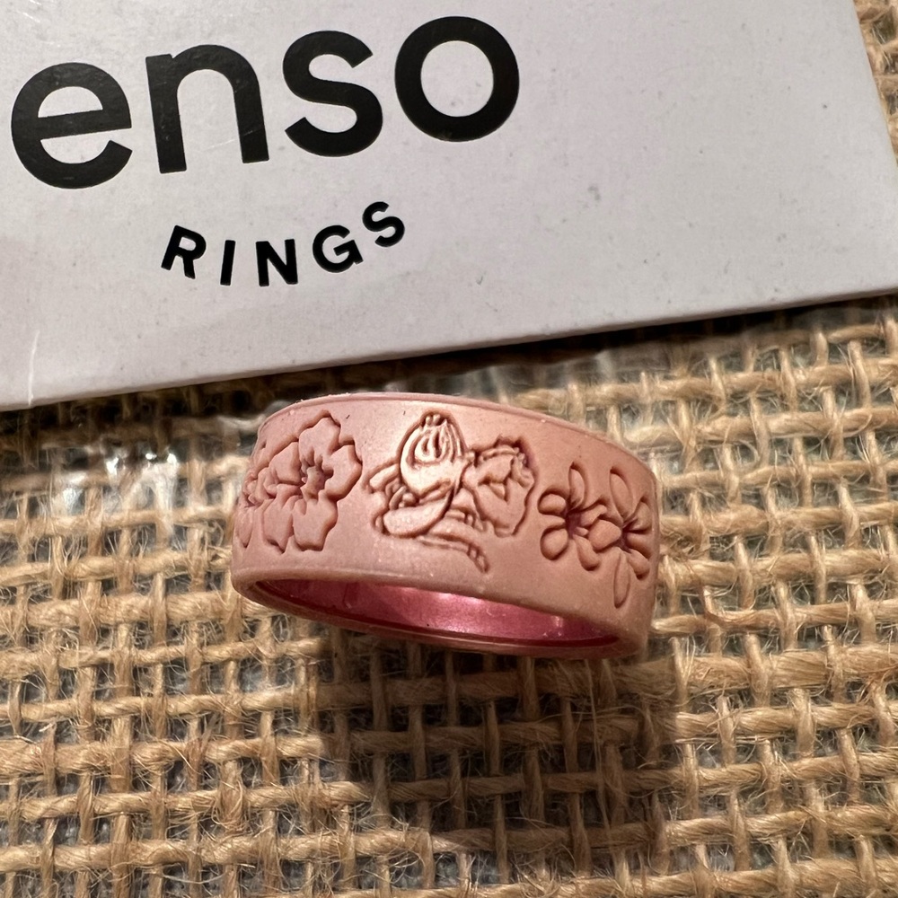 Disney Lilo and Stitch Angel Kiss Silicone Pink 6mm Ring New Size 5